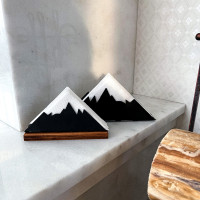 Серветниця металева Nice & Cozy Everest M для серветок 12х12 см з дерев'яною основою чорна